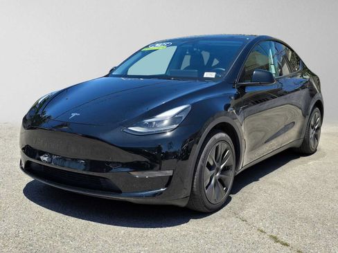 Used 2025 Tesla Model Y Long Range AWD/4WD image 7
