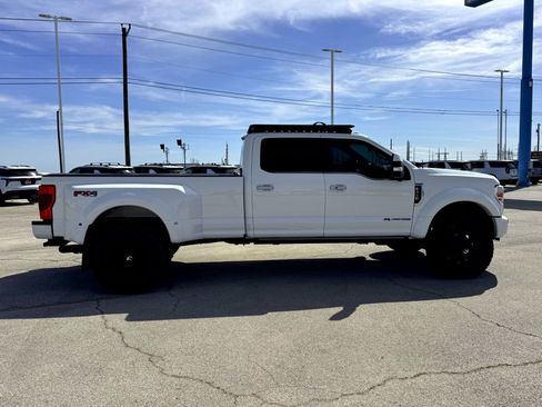 Used 2022 Ford F450 Limited w/ FX4 Off-Road Package AWD/4WD image 6