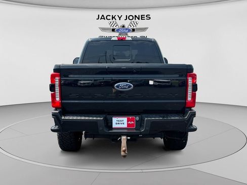 Used 2023 Ford F250 Lariat w/ Sport Appearance Package AWD/4WD image 4