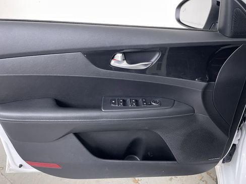 Used 2021 Kia Forte GT-Line w/ GT-Line Premium Package image 10