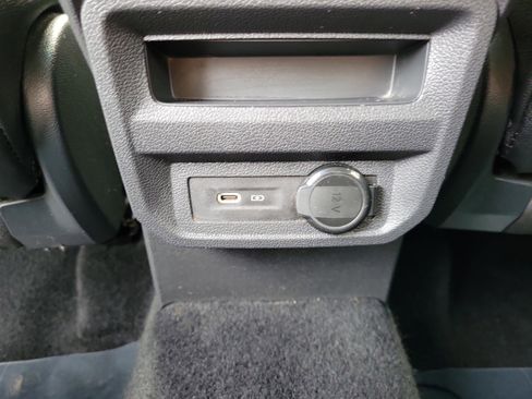 Used 2021 Volkswagen Tiguan SE R-Line image 24