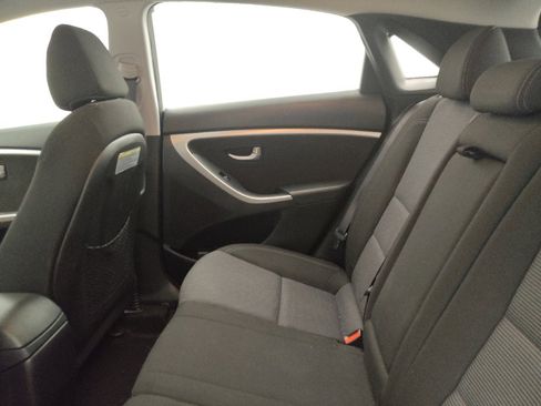 Used 2016 Hyundai Elantra GT w/ Option Group 02 image 18