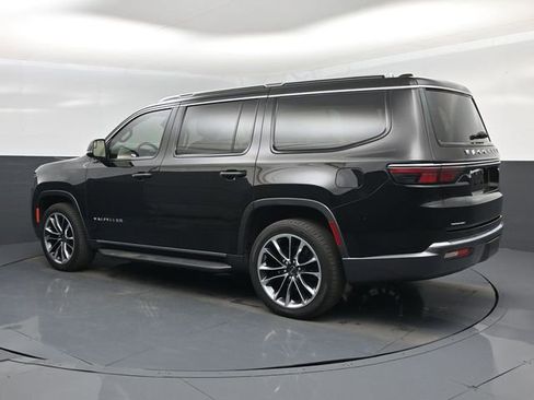 Used 2022 Jeep Wagoneer Series II w/ Premium Group I AWD/4WD image 4