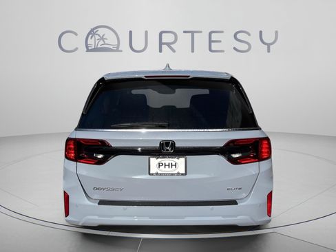 New 2026 Honda Odyssey Elite image 5