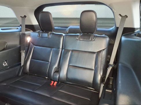 Used 2023 Ford Explorer XLT w/ Equipment Group 202A image 12