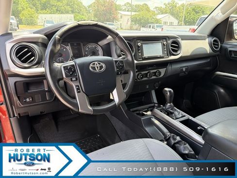 Used 2017 Toyota Tacoma SR5 w/ Tow Package RWD image 17