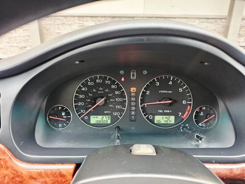 Used 2004 Subaru Outback Wagon AWD/4WD image 15