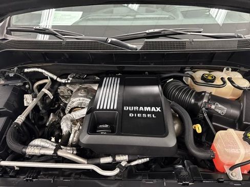 Used 2020 Chevrolet Silverado 1500 High Country w/ Technology Package AWD/4WD image 43