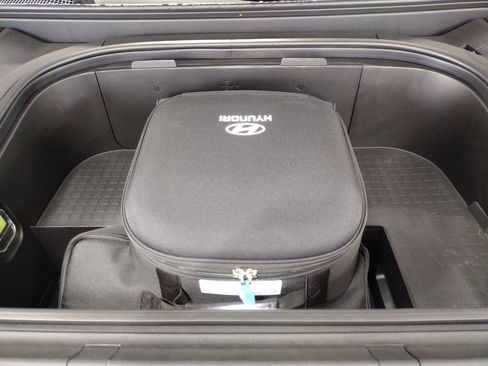 New 2026 Hyundai Ioniq 9 SEL image 6