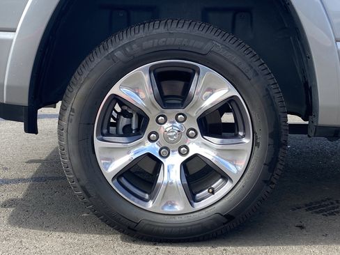 Used 2022 RAM 1500 Laramie AWD/4WD image 9