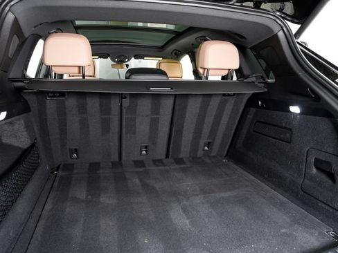 Certified 2026 Porsche Cayenne AWD/4WD image 27