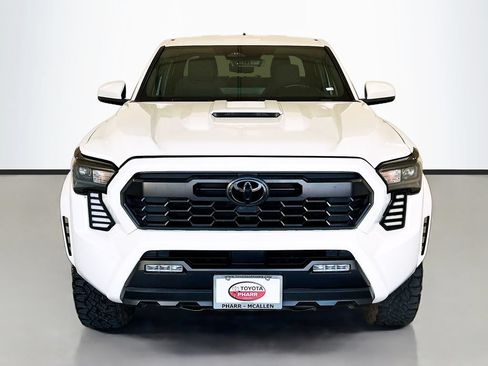 Used 2024 Toyota Tacoma TRD Sport AWD/4WD image 2