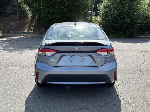 Used 2021 Toyota Corolla LE w/ Carpet Mat Package (TMS) FWD image 3