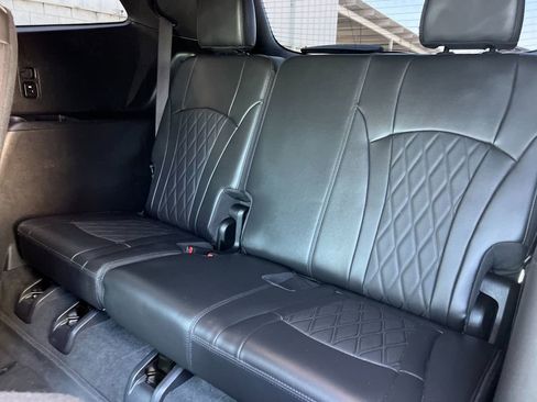 Used 2023 Buick Enclave Avenir w/ Avenir Technology Package image 14