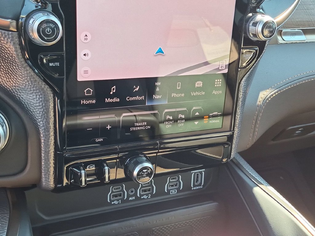 Used 2025 RAM 1500 Limited AWD/4WD image 22