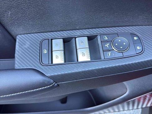 New 2026 Mitsubishi Outlander SE image 13