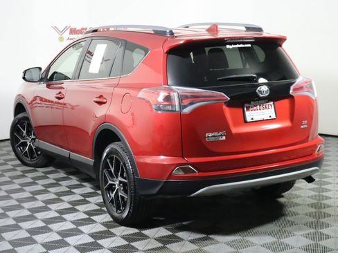 Used 2017 Toyota RAV4 SE w/ Advanced Technology Package image 13