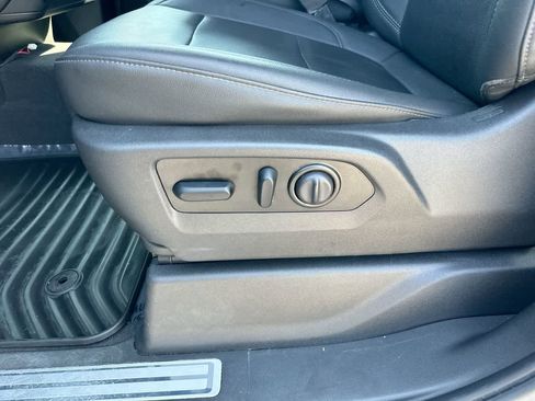 Used 2022 Chevrolet Silverado 3500 LTZ w/ Snow Plow Prep/Camper Package image 22