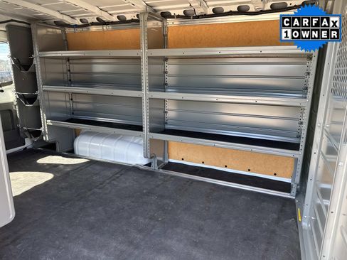 Used 2020 Nissan NV 3500 SL w/ Navigation Package image 17