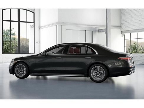 New 2026 Mercedes-Benz S 580 4MATIC Sedan image 32