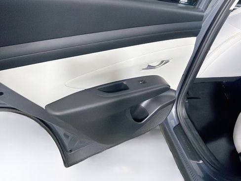 Used 2025 Hyundai Tucson SEL FWD image 25