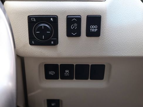 Used 2019 Lexus GX 460 Premium w/ Premium Package AWD/4WD image 17