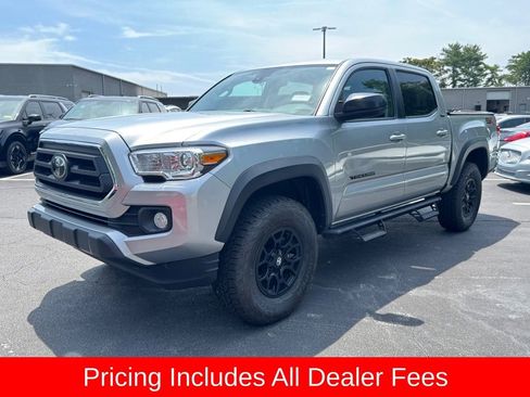 Used 2023 Toyota Tacoma SR5 RWD image 7