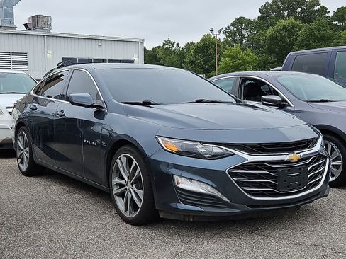 Used 2021 Chevrolet Malibu LT FWD image 2