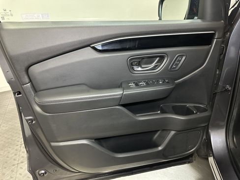 Certified 2024 Honda Pilot Touring image 20
