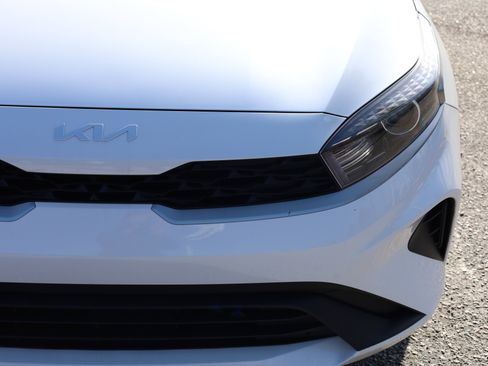 Used 2024 Kia Forte LXS w/ LXS Technology Package image 14