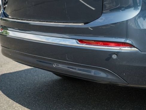 Certified 2023 Volvo XC90 T8 Ultimate w/ Lounge Package AWD/4WD image 9