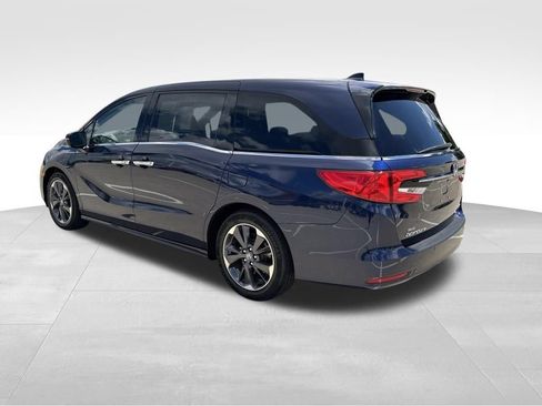 Used 2022 Honda Odyssey Elite image 3