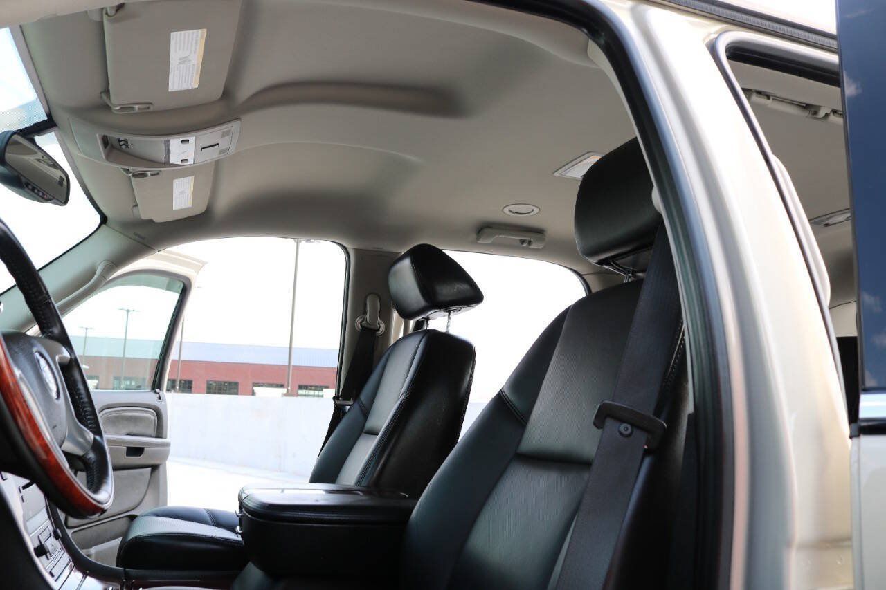 Used 2007 Cadillac Escalade AWD image 99