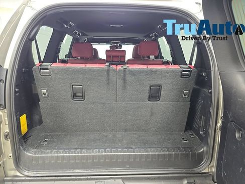 Used 2023 Lexus GX 460 Premium w/ Premium Package AWD/4WD image 15
