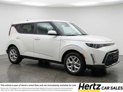 Used 2025 Kia Soul LX w/ LX Technology Package FWD image 1