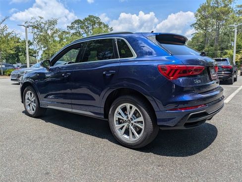 Used 2025 Audi Q3 2.0T Premium image 10