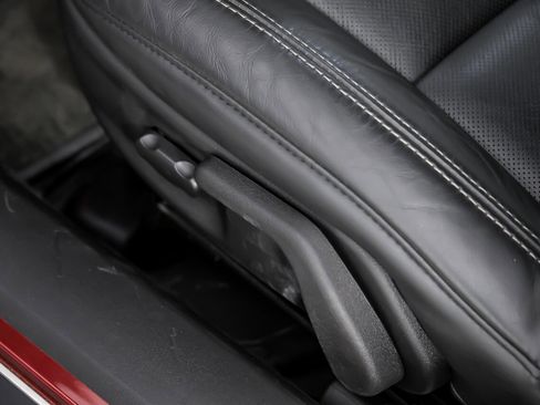 Used 2013 Chevrolet Corvette Z06 w/ Battery Protection Package image 25