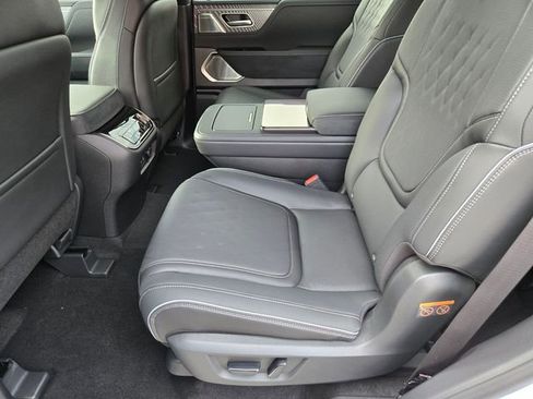 New 2026 INFINITI QX80 Autograph AWD/4WD image 11