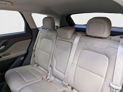 Used 2022 Lincoln Corsair FWD image 13