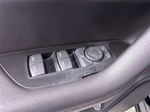 Used 2022 Chevrolet Blazer RS image 24