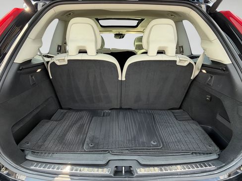 Used 2018 Volvo XC90 T5 Momentum w/ Convenience Package AWD/4WD image 23