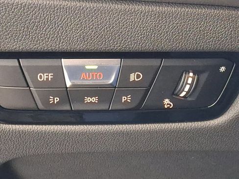 Certified 2025 BMW 330i xDrive Sedan w/ Premium Package image 26