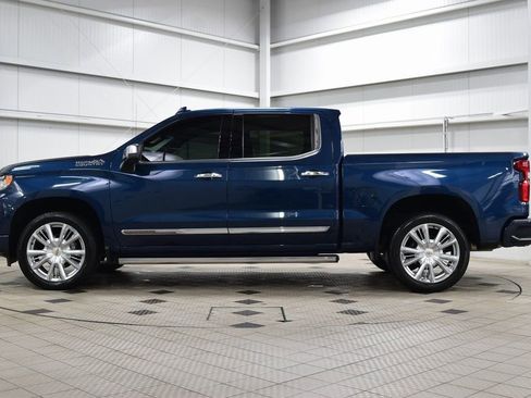 Used 2022 Chevrolet Silverado 1500 High Country w/ High Country Premium Package image 4