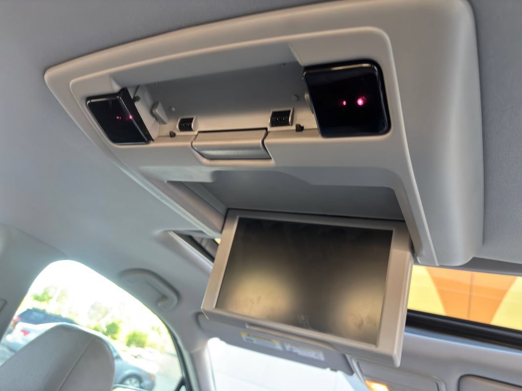 Used 2016 Honda Pilot Touring image 12
