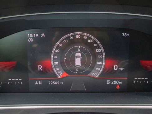 Used 2023 Volkswagen Tiguan SE R-Line AWD/4WD image 17