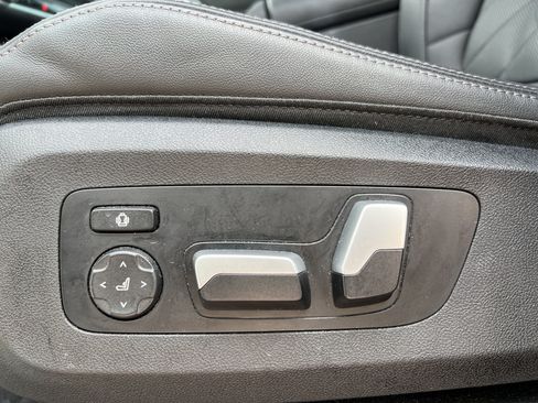 Used 2024 BMW X5 sDrive40i w/ M Sport Package RWD image 38