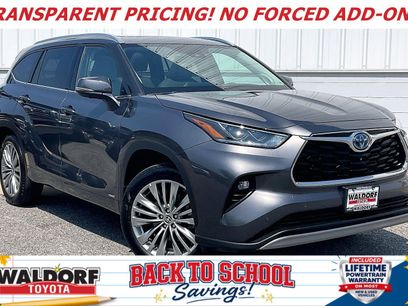 Used 2024 Toyota Highlander Platinum