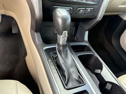 Used 2017 Ford Escape SE w/ SE Leather Comfort Package image 35