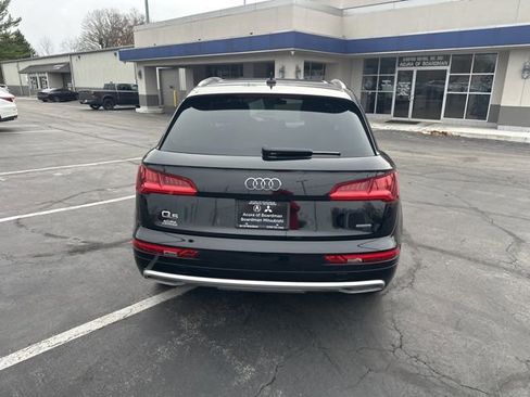 Used 2019 Audi Q5 2.0T Premium w/ Convenience Package image 4