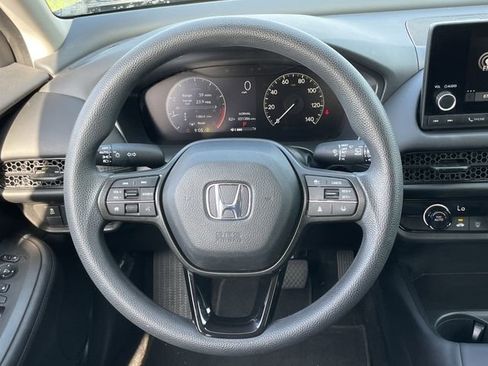 Used 2025 Honda HR-V LX image 11